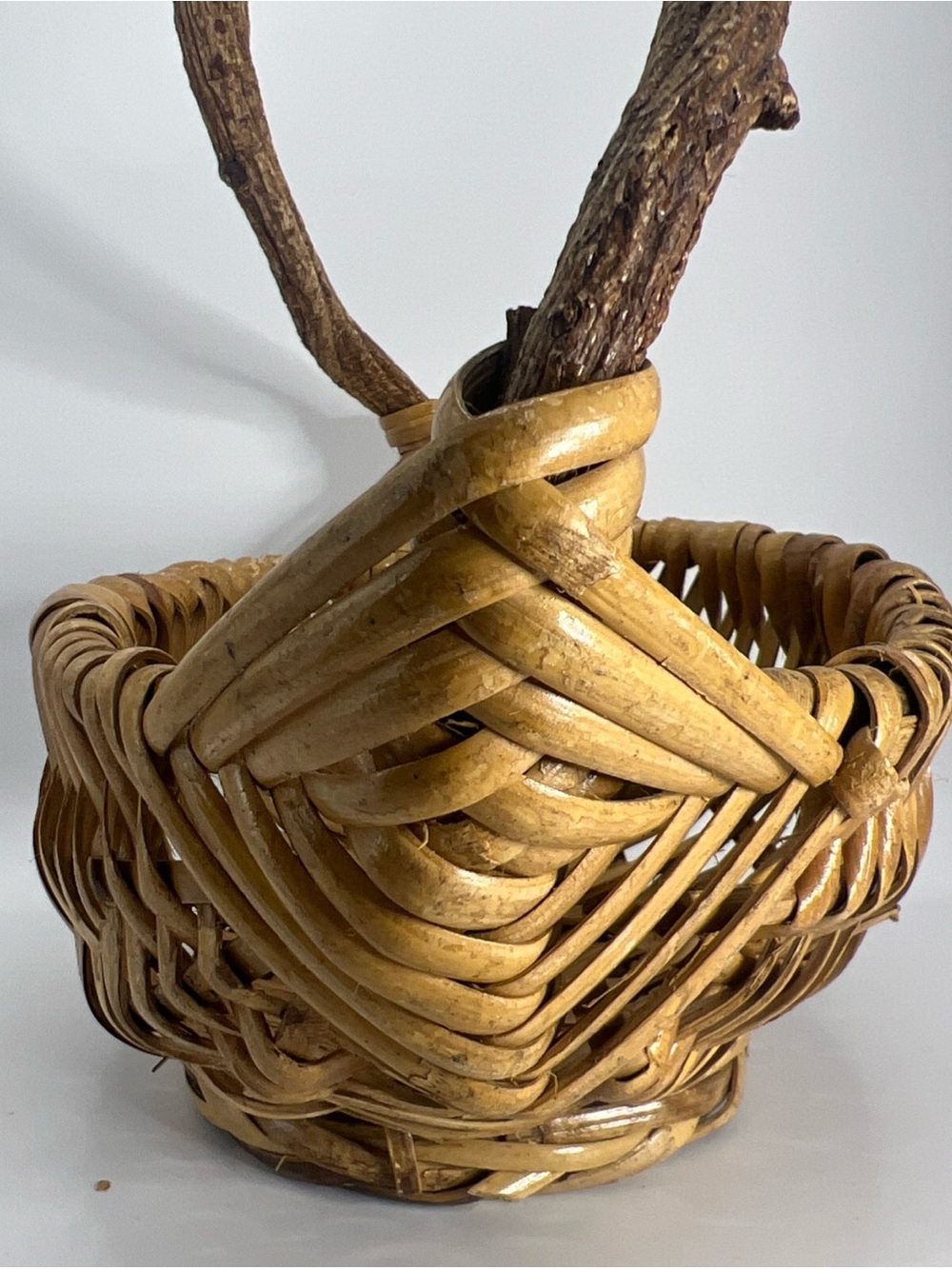 Vintage Small Buttocks Basket Splint Wood Egg Gathering Primitive Twig Handle 8" - Picture 8 of 13